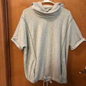 Lululemon womans 12 hooded shirt